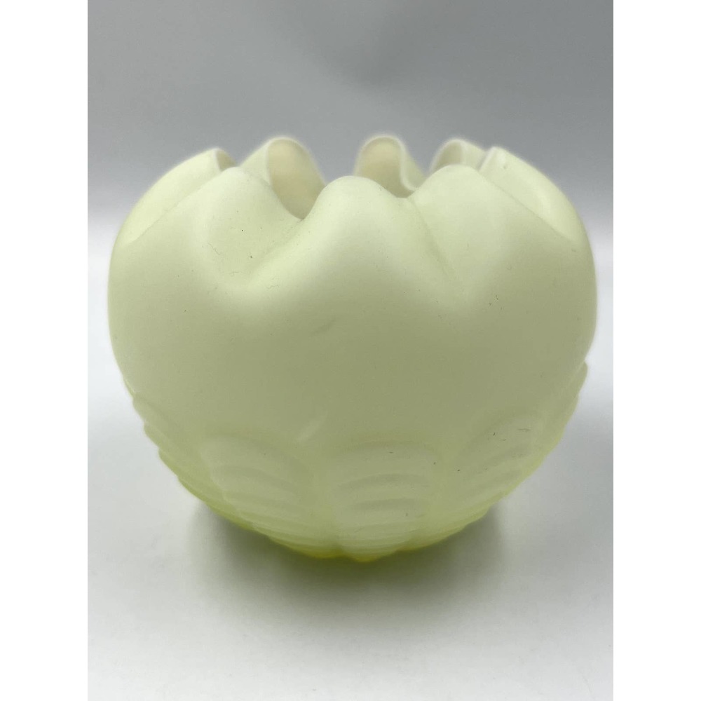 VTG CONSOLIDATED GLASS CO. Uranium Glass  Satin Glass Rose Bowl Seashell Designs